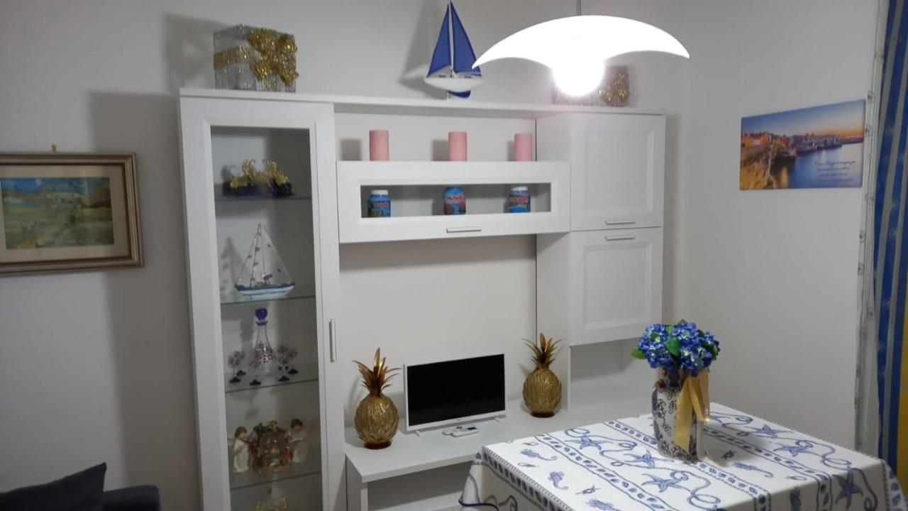 Casa Angy Apartment Полиняно а Маре Екстериор снимка